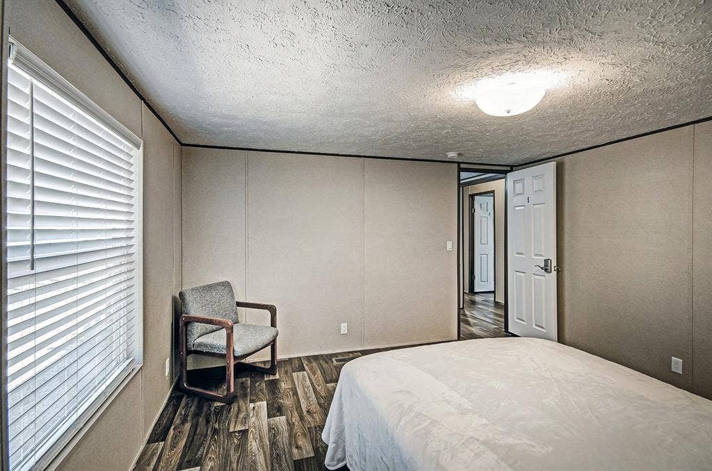 6 BR in Florence