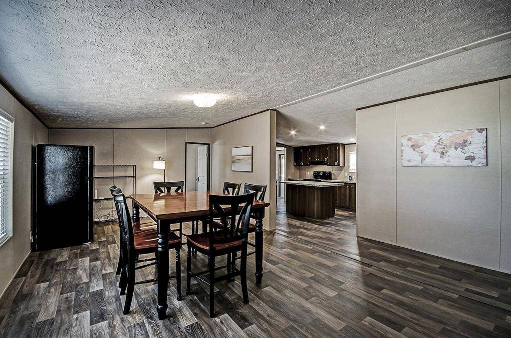 6 BR in Florence