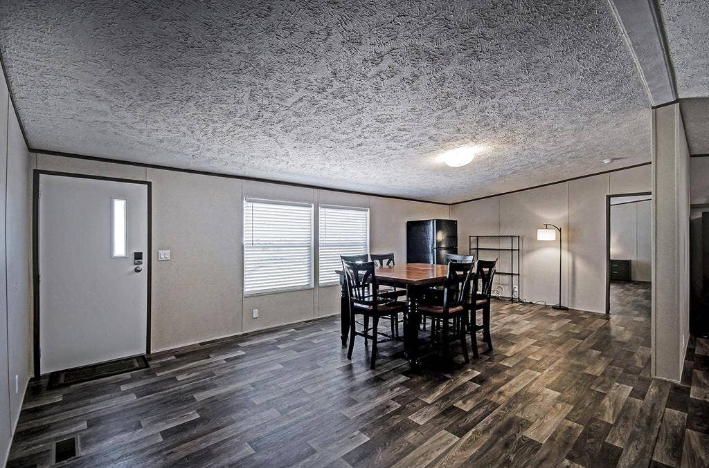 6 BR in Florence