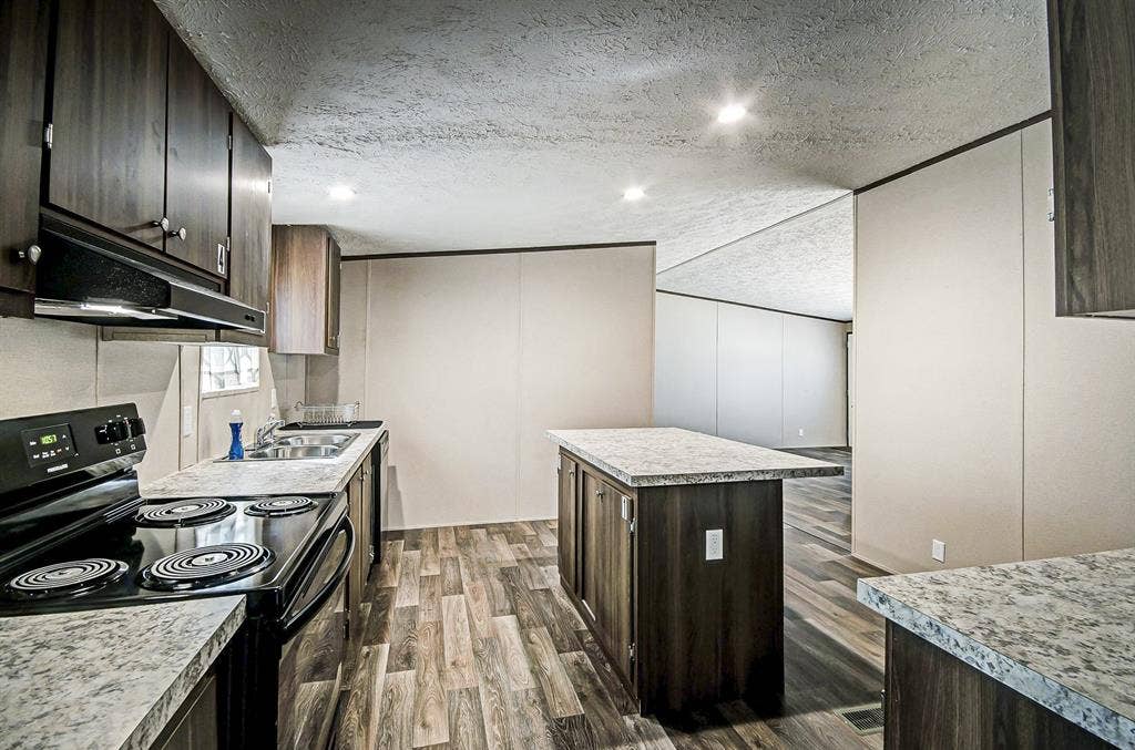 6 BR in Florence