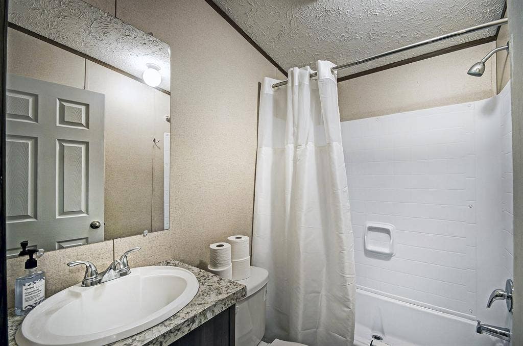6 BR in Florence