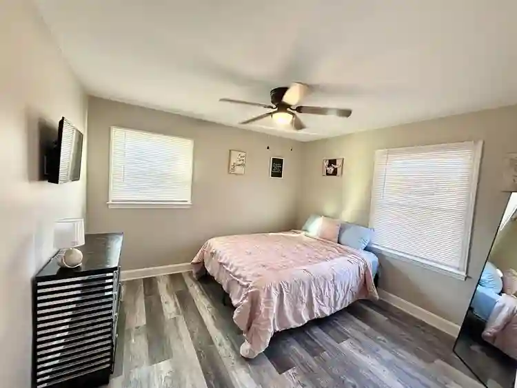 4 BR in Charlotte
