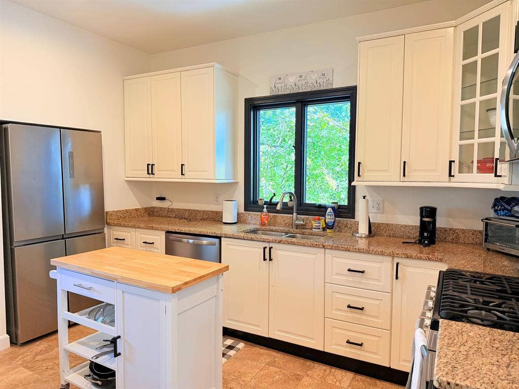 8 BR in Worcester
