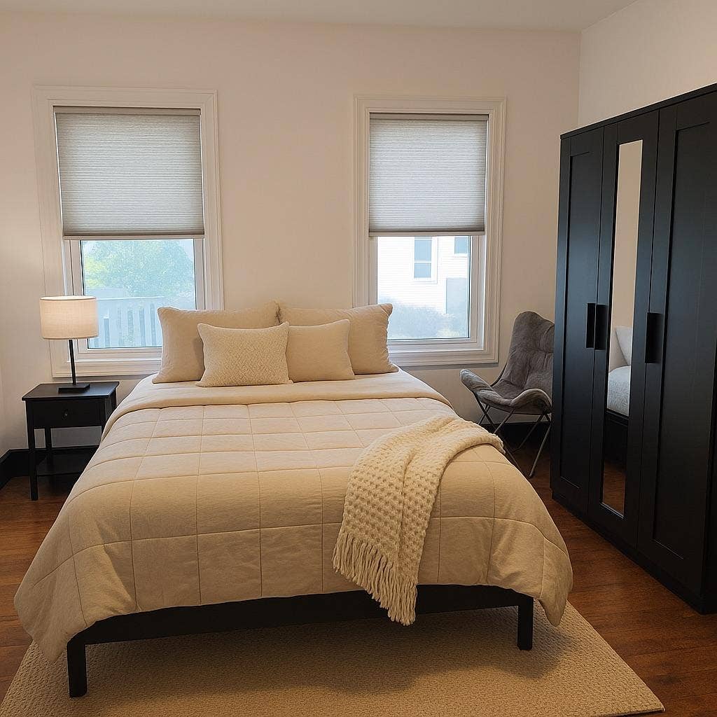8 BR in Worcester