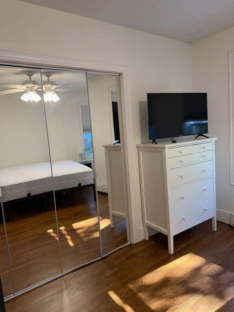 8 BR in Worcester