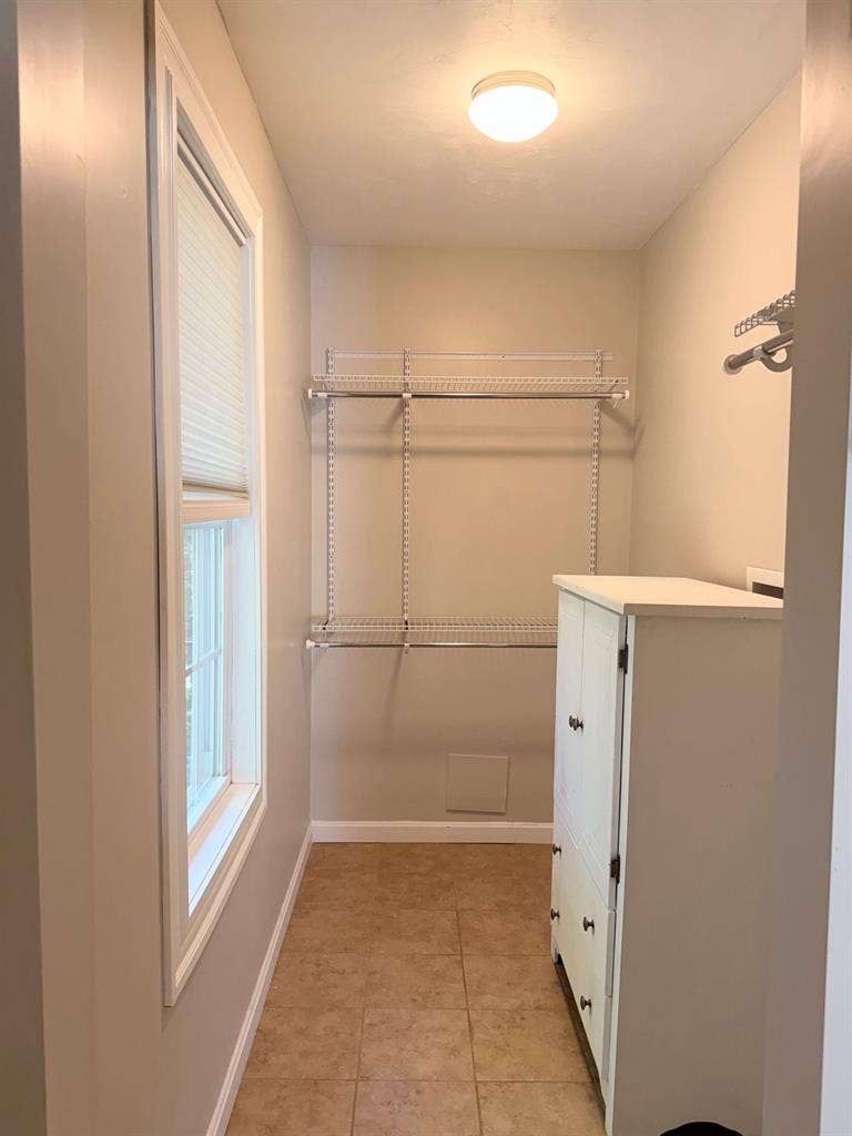 8 BR in Worcester