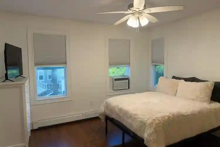 5 BR in Worcester