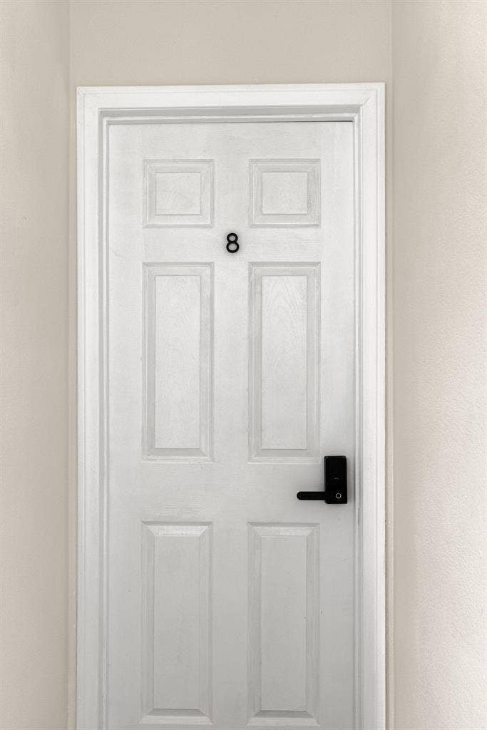 8 BR in Cathedral City