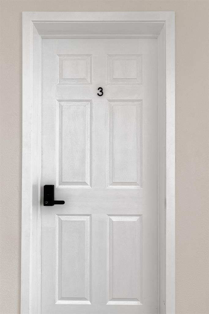 8 BR in Cathedral City