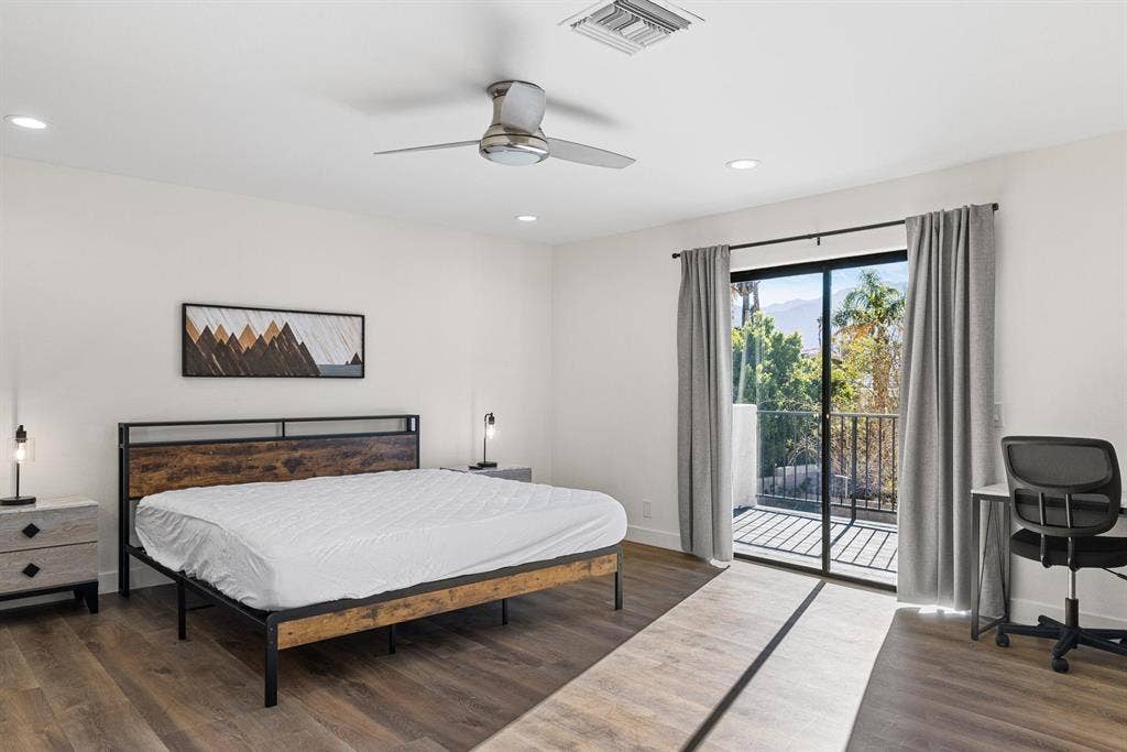 8 BR in Cathedral City