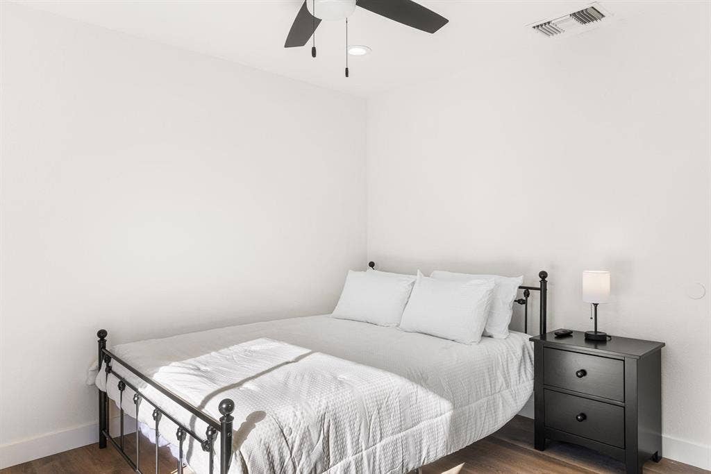 8 BR in Cathedral City