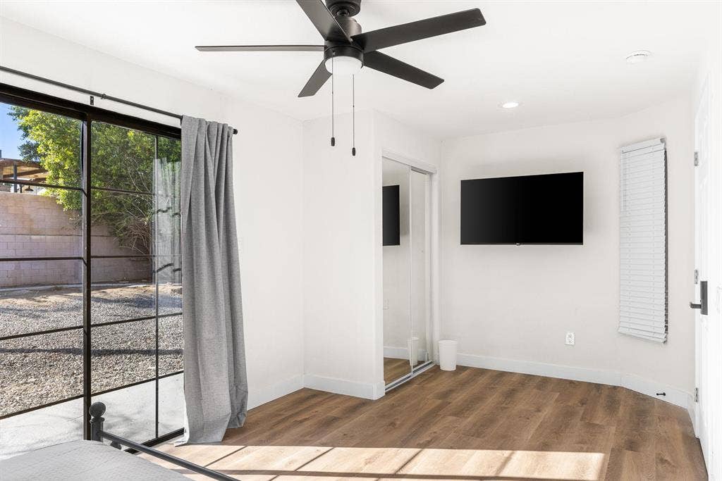 8 BR in Cathedral City