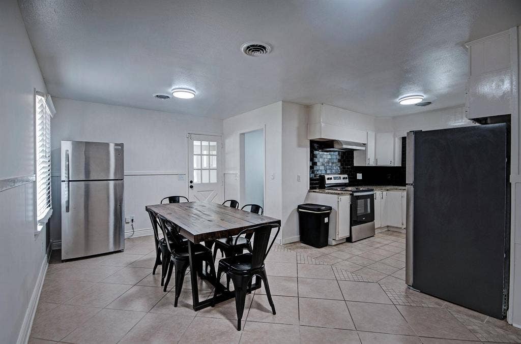 6 BR in Jackson