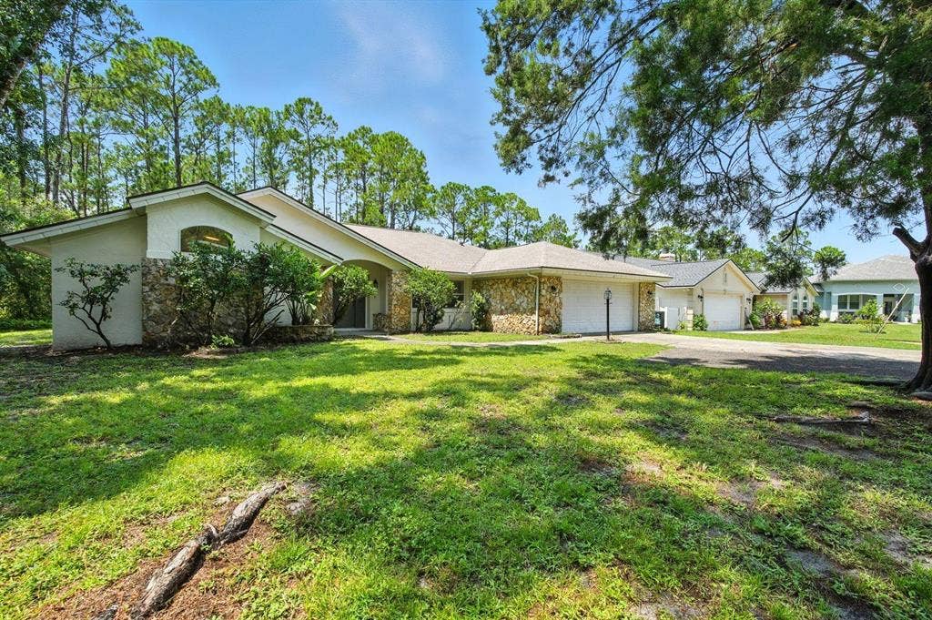 5 BR in Palm Coast