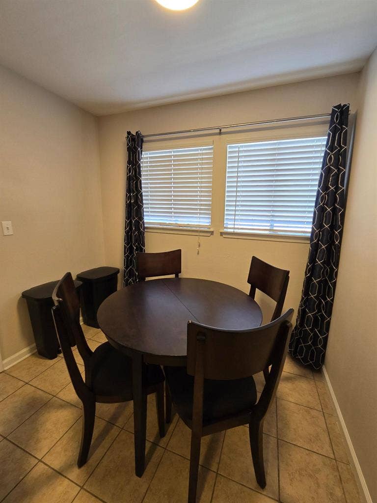 6 BR in San Antonio