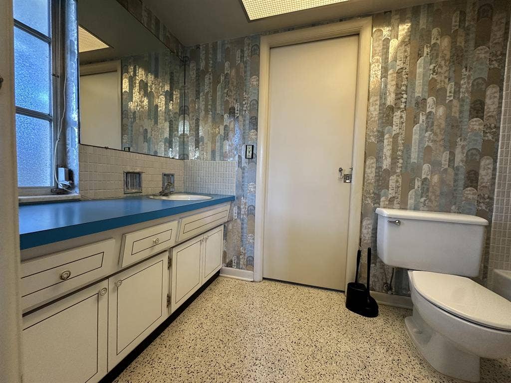 1 BR in Largo