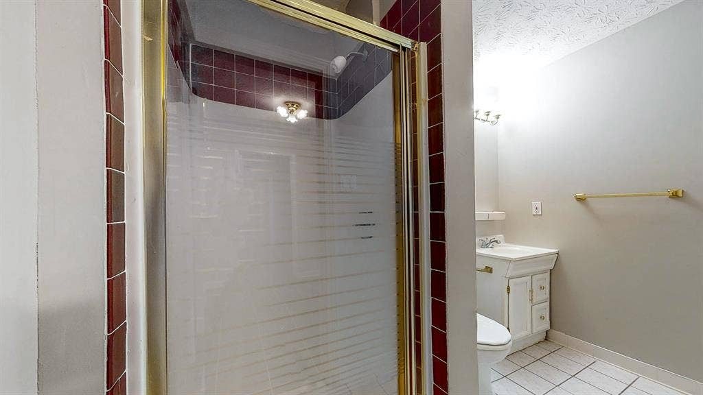 6 BR in College Park