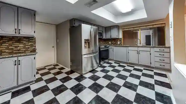 6 BR in College Park