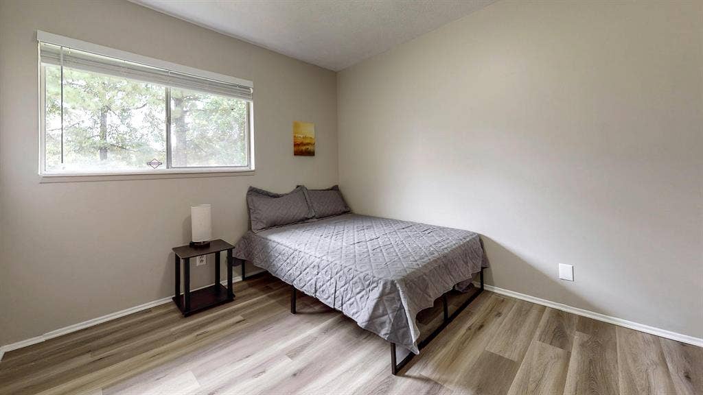 6 BR in College Park