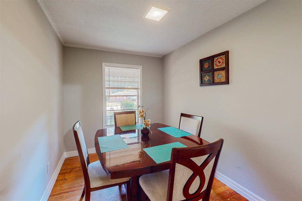 8 BR in Decatur