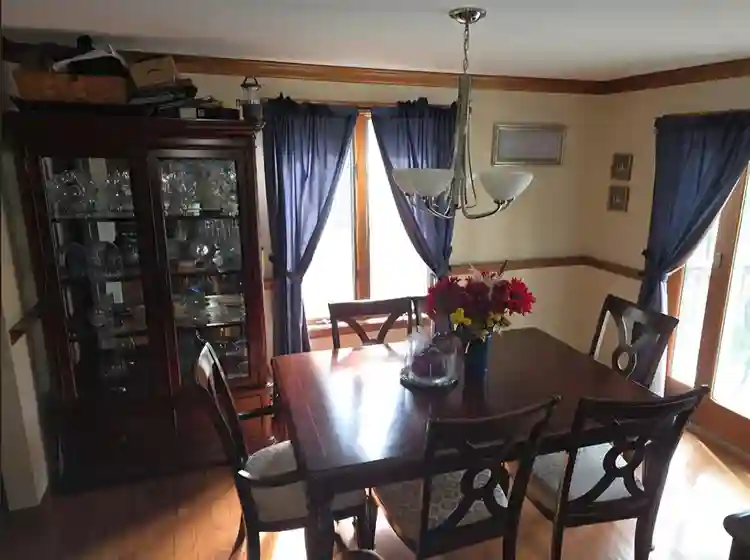 2 Bedooms in a beautiful home.