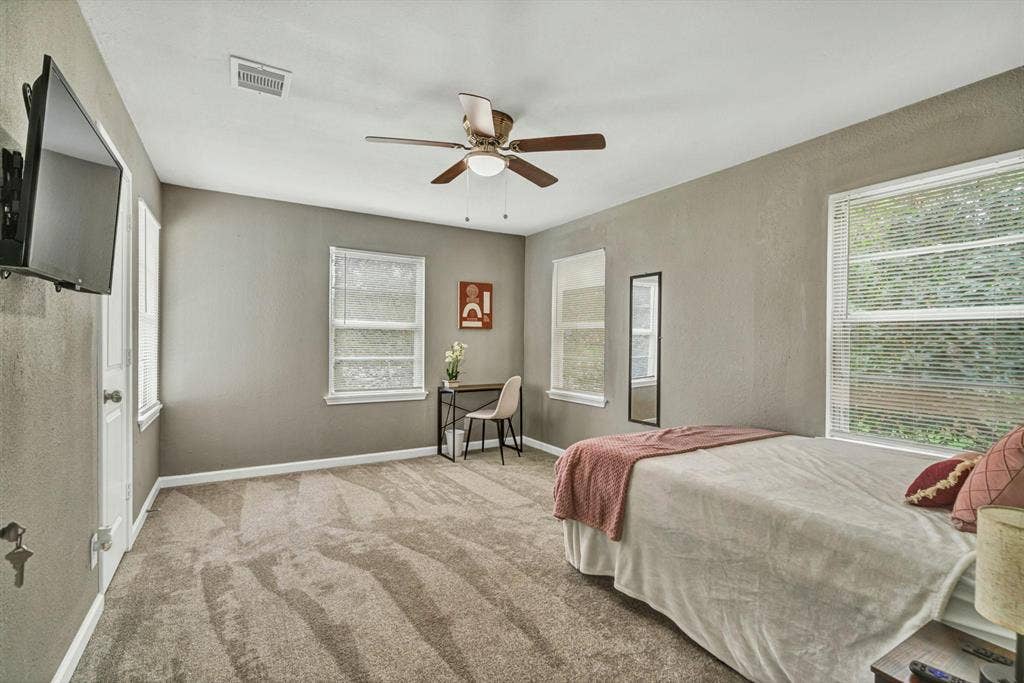 9 BR in Texas City