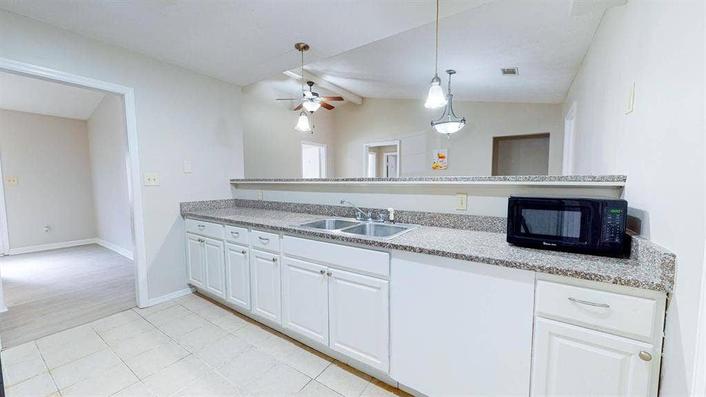 9 BR in Lithonia