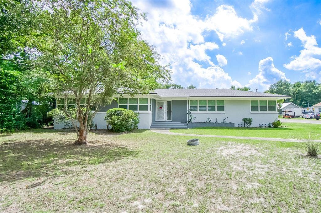9 BR in Palatka