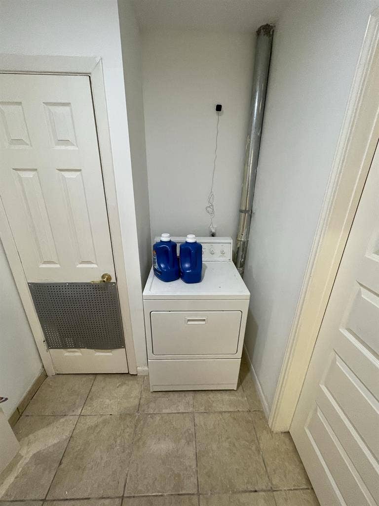 6 BR in Houston