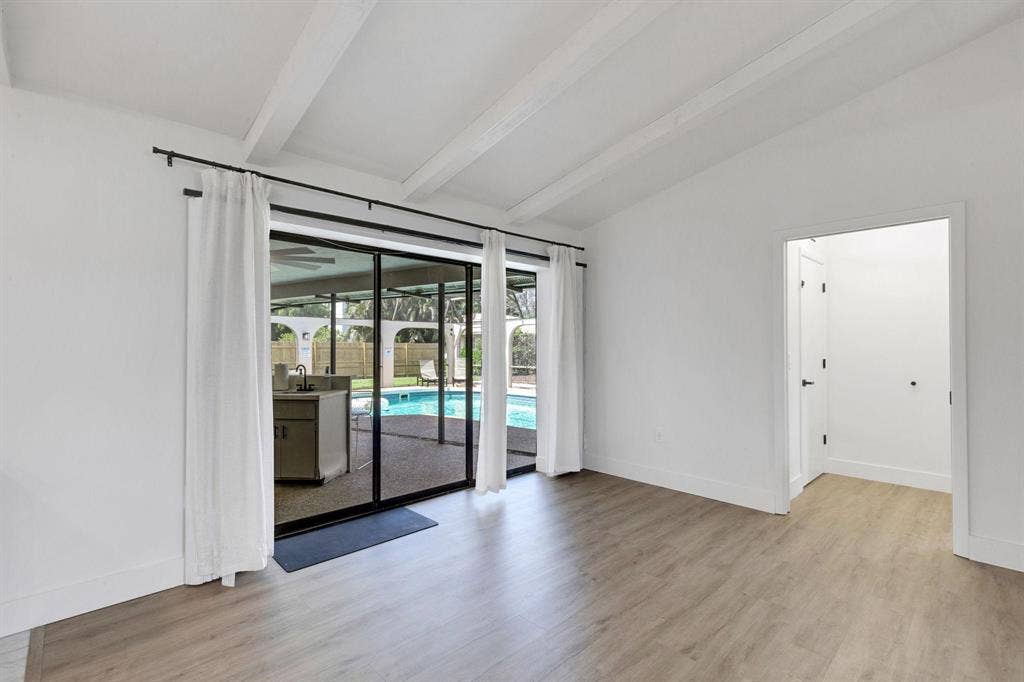 6 BR in Sarasota