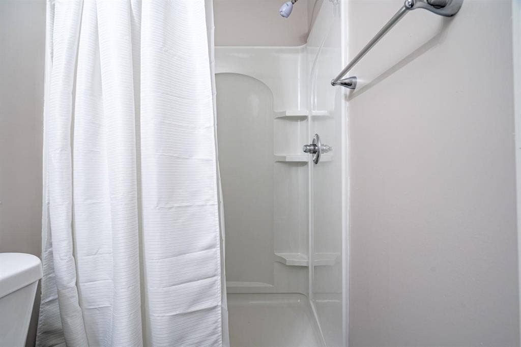 6 BR in Ellenwood