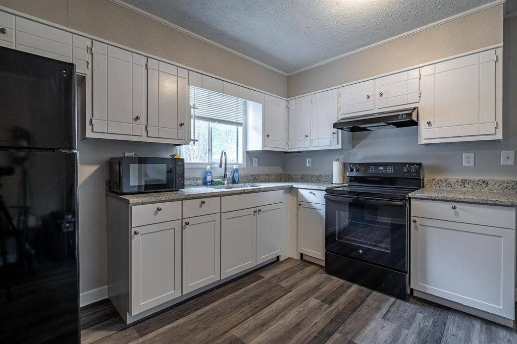 6 BR in Ellenwood