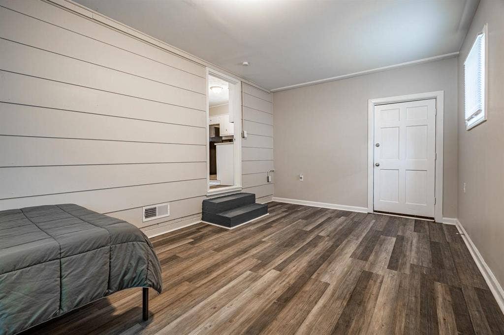 6 BR in Ellenwood