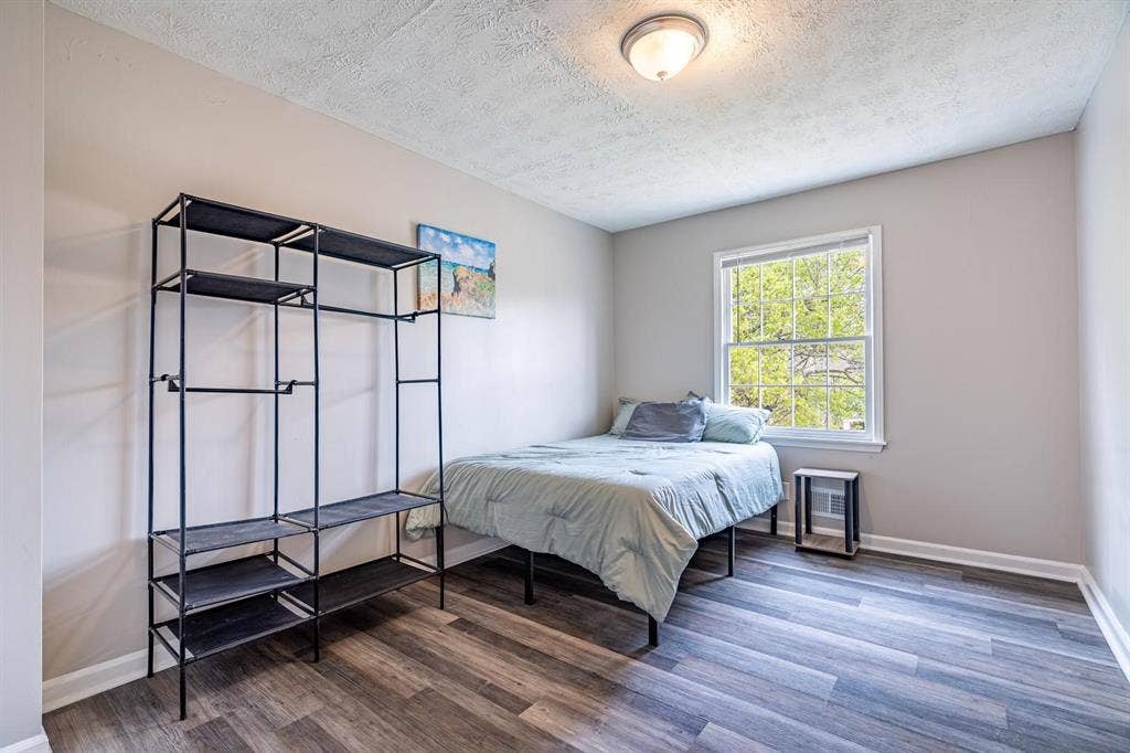 6 BR in Ellenwood