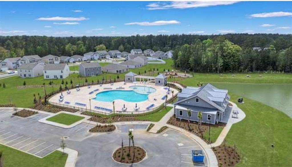 2 bedrooms available.