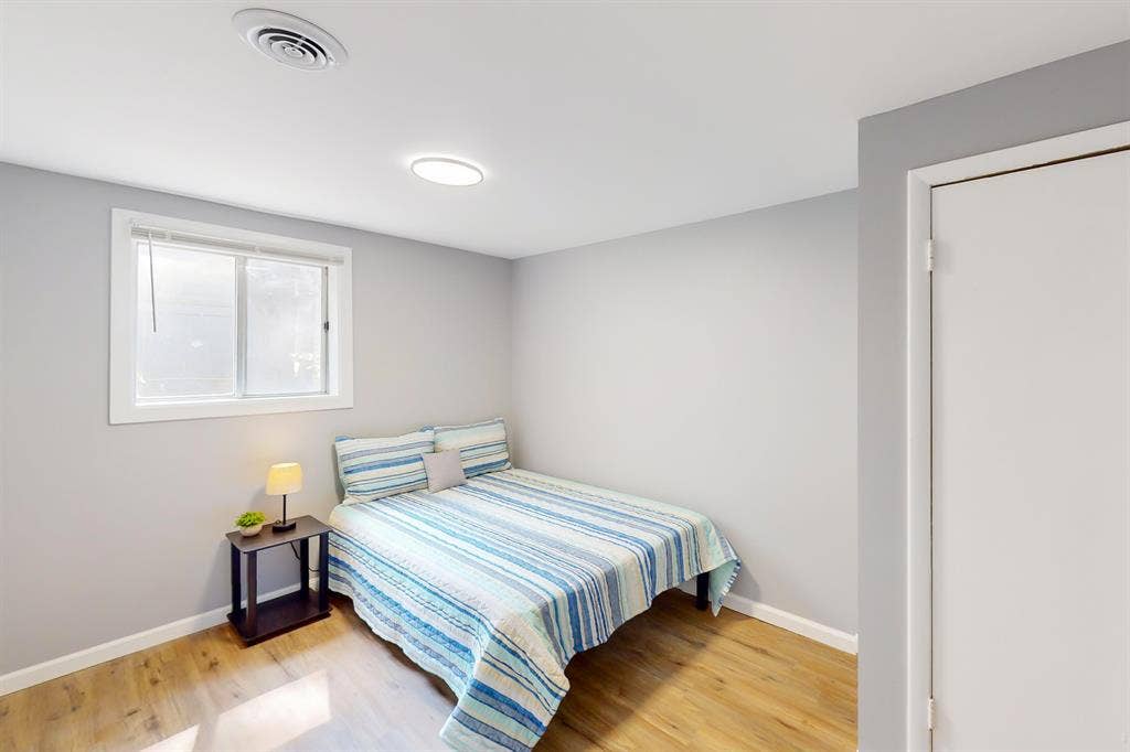 7 BR in College Park