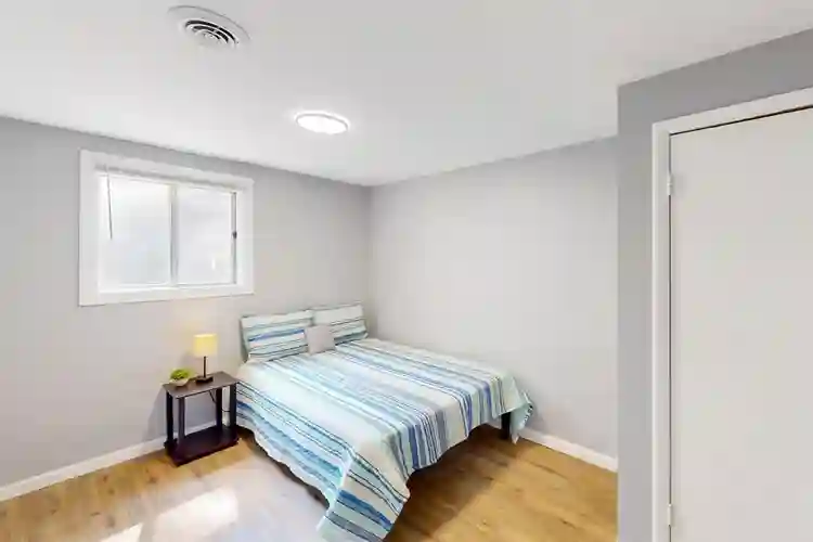 7 BR in College Park