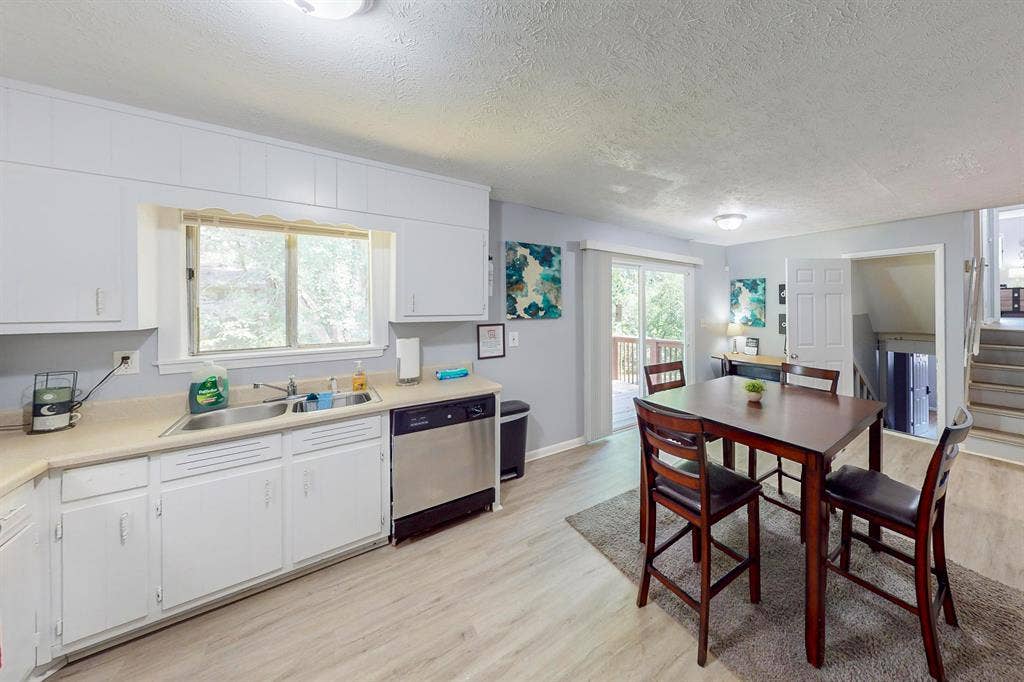 7 BR in College Park