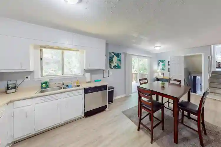 7 BR in College Park