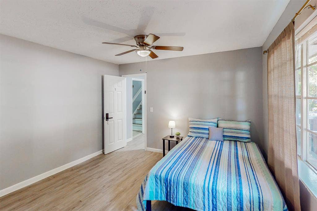 7 BR in College Park