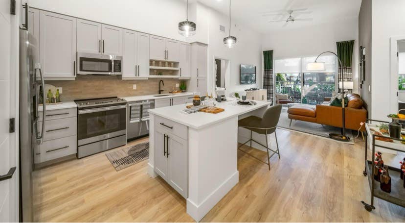 Co-Lease 2bedroom in Doral