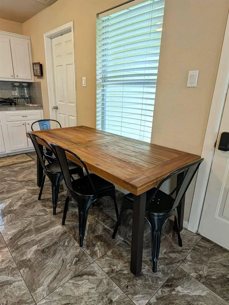 2 BR in Houston