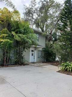 6 BR in Tarpon Springs