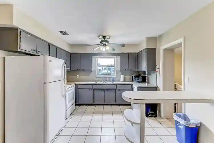 9 BR in Jacksonville