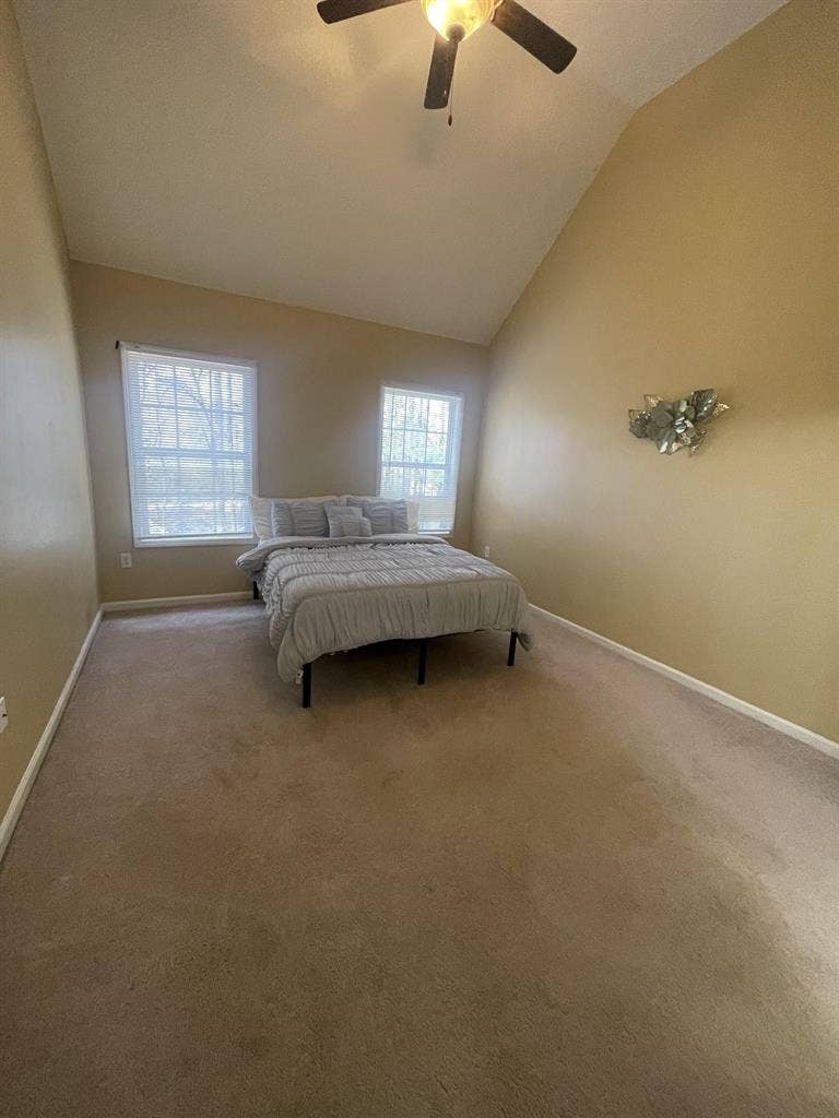 4 BR in Douglasville