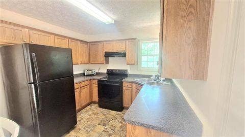 4 BR in Douglasville