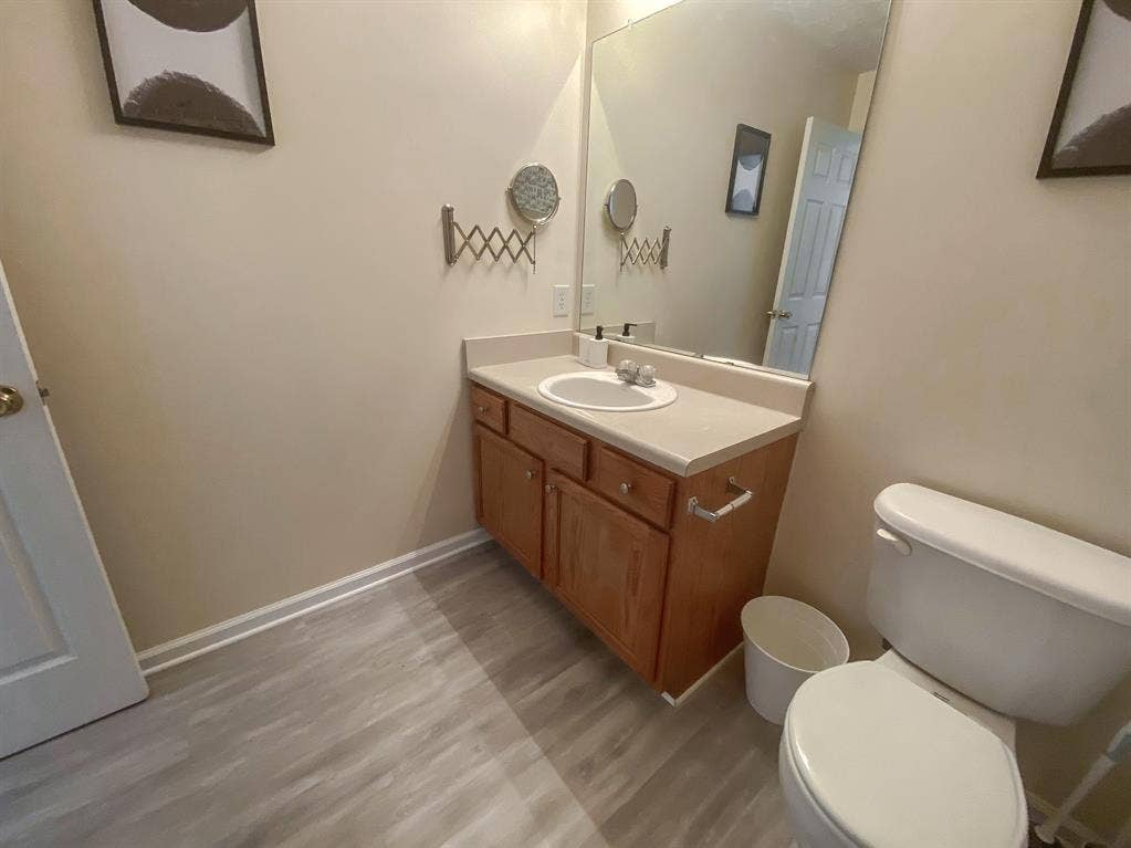 8 BR in Conley