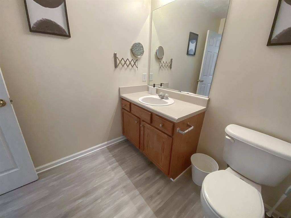 8 BR in Conley