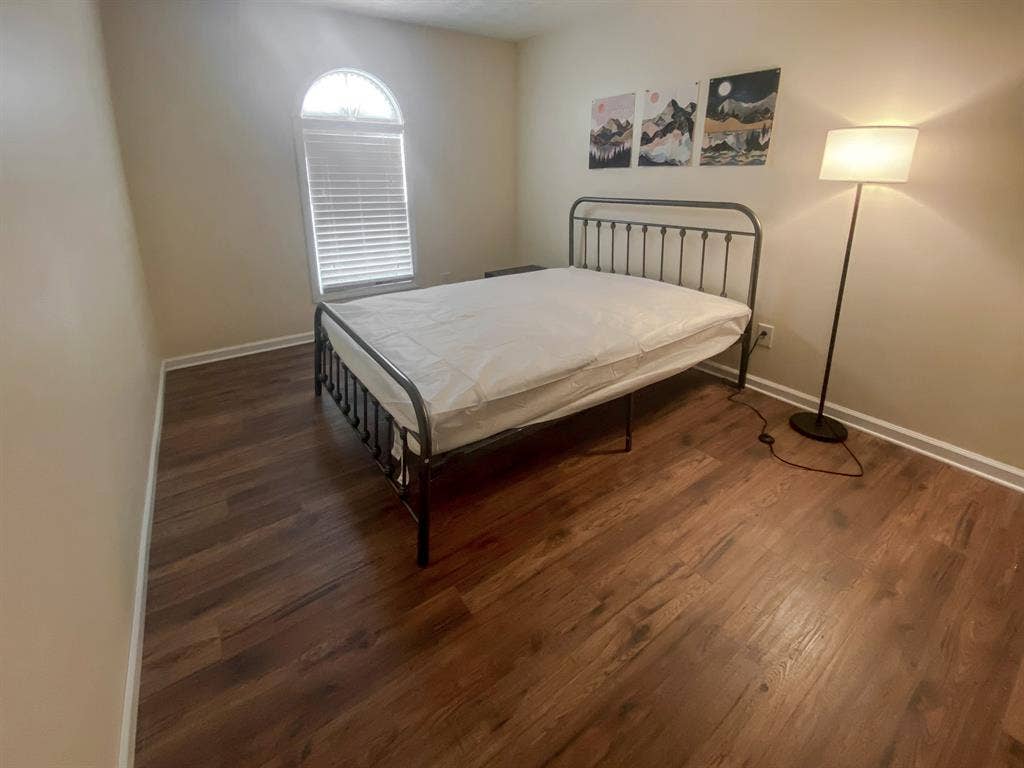 8 BR in Conley