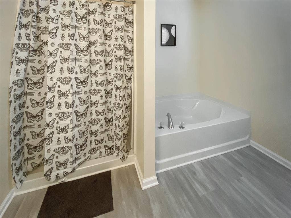 8 BR in Conley